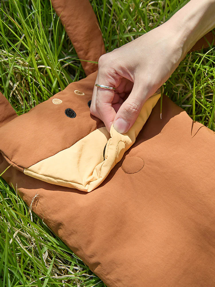 Joguman Studio Woody Picnic Mat (Throw Away)