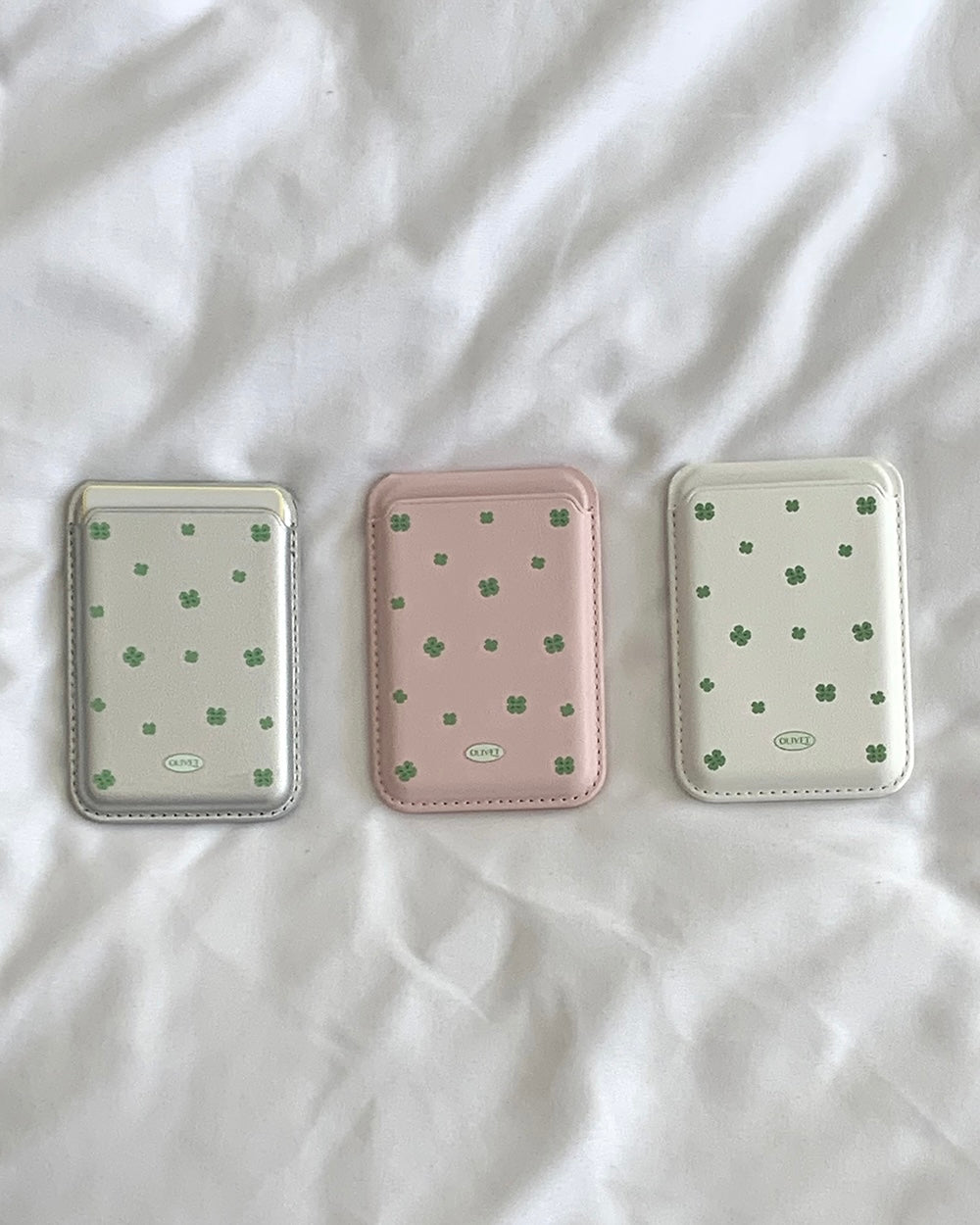 Olivet clover pattern magsafe stand wallet (3色)