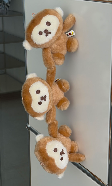 Mazzzzy Kiki Muffin Hug Keyring