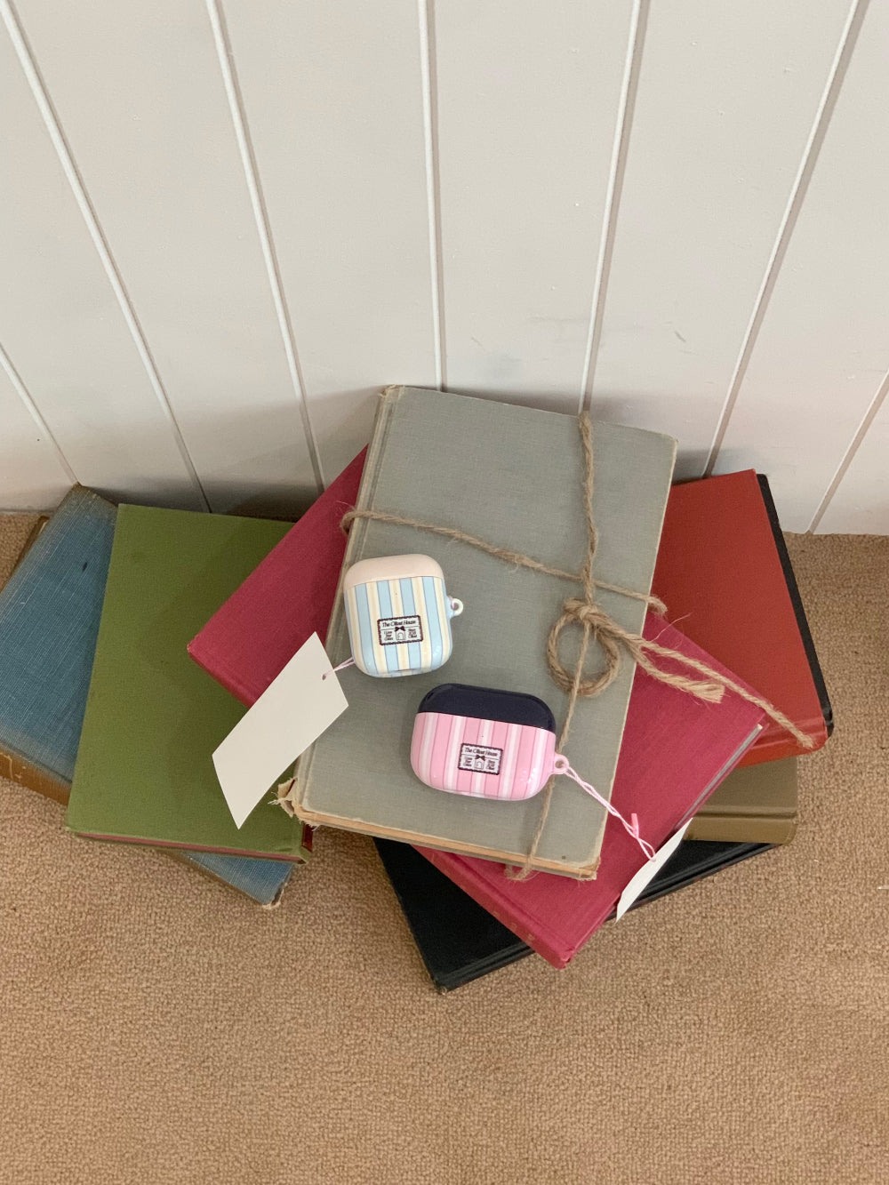 Olivet house stripe airpods case