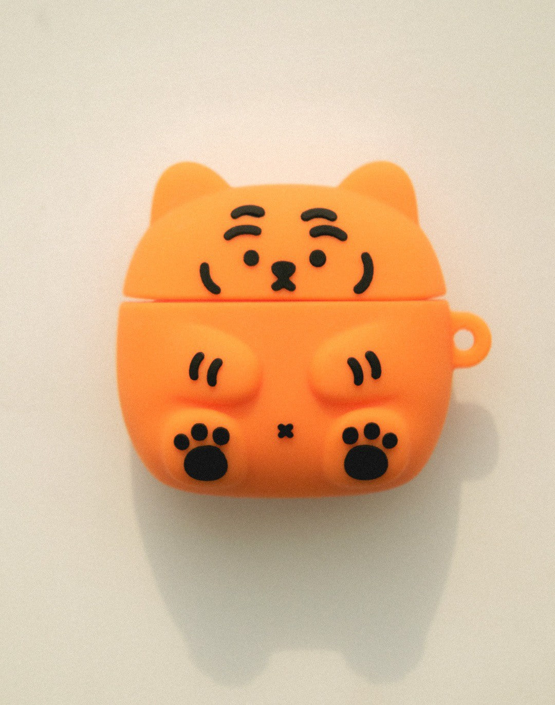 Muzik Tiger Silicone Airpods Case