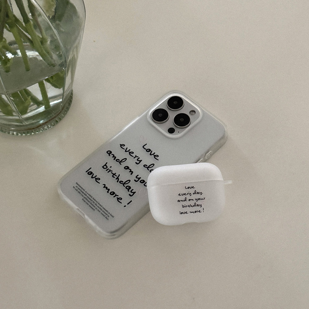 Mademoment Love Every Day Airpods Case (半透明殼)