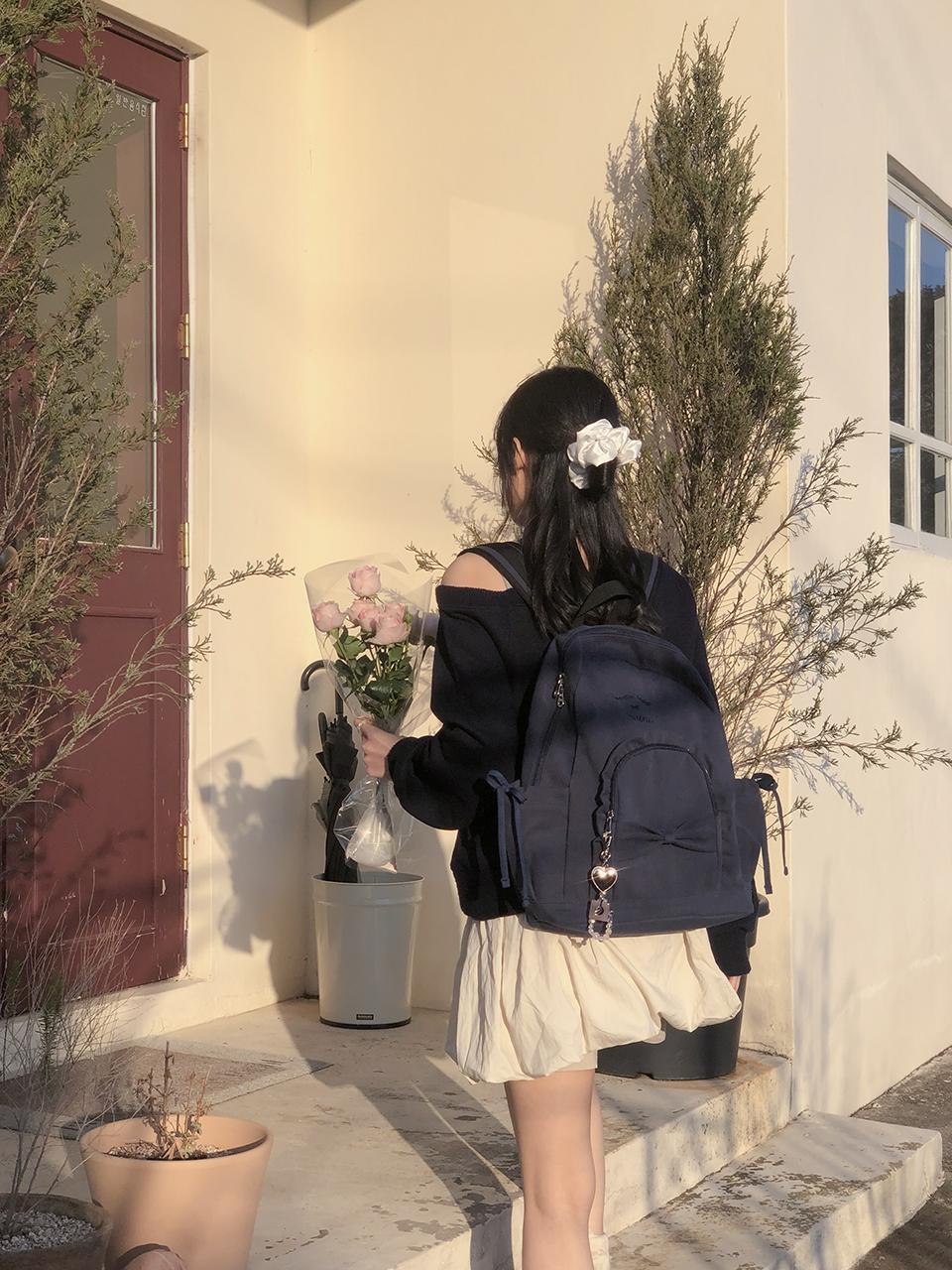Ovuni Ruffle Ribbon Backpack_ Vintage Navy