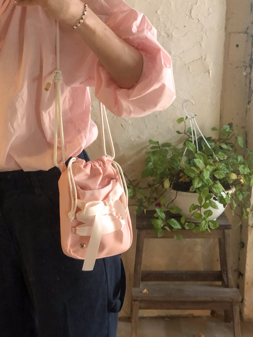 Ovuni Mini Sneaker Ribbon Bag (Nylon) - 3色