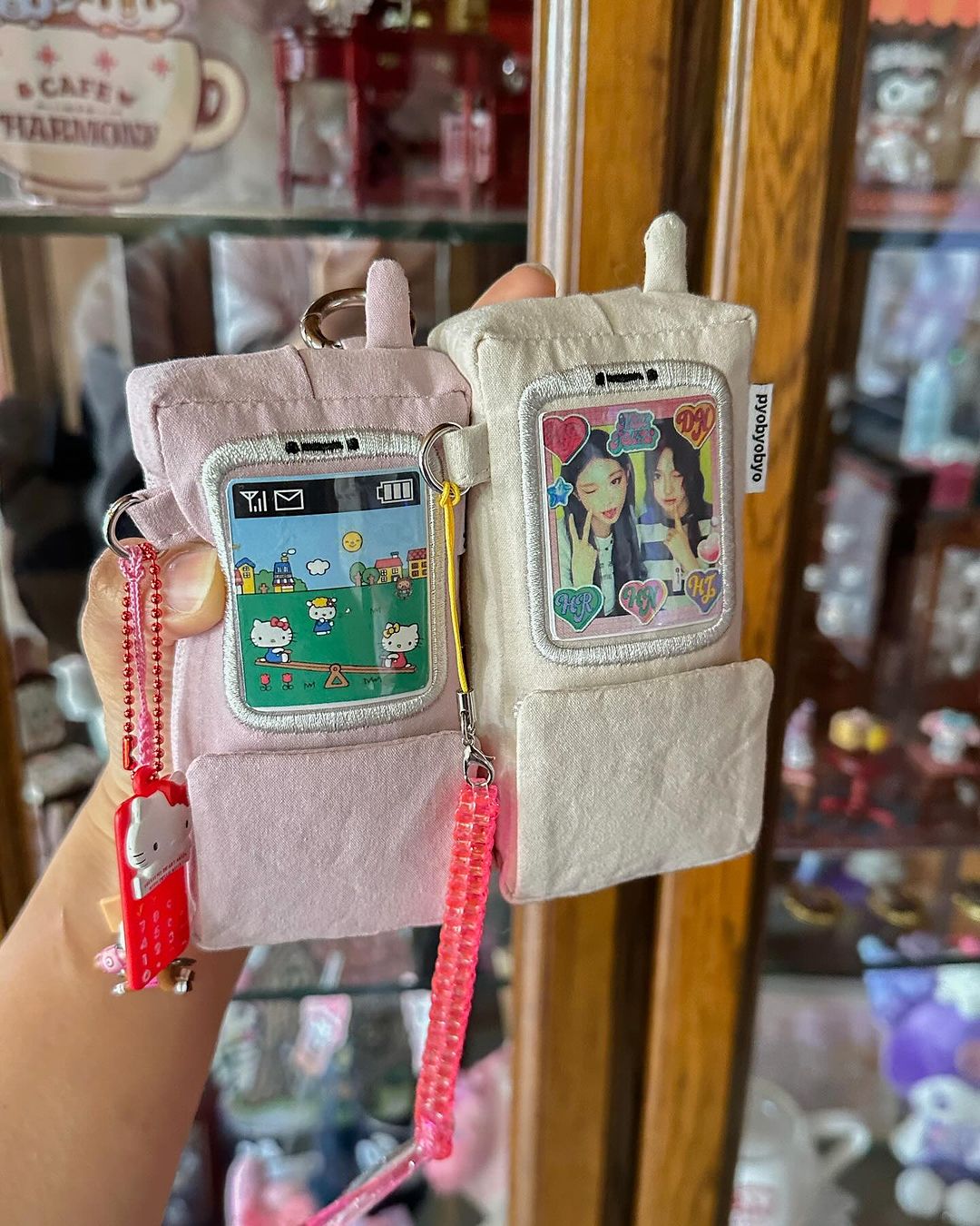 Pyobyobyo 여보세요 Hello! Pouch