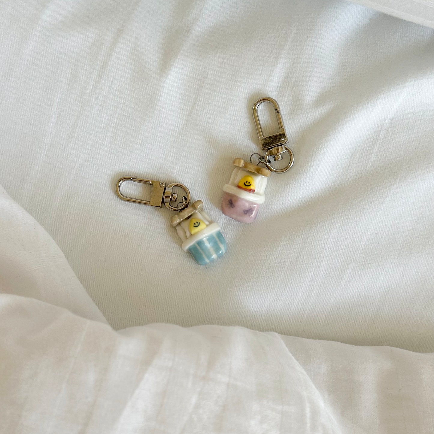 Semo X Bee arc hive Bed Keyring Set