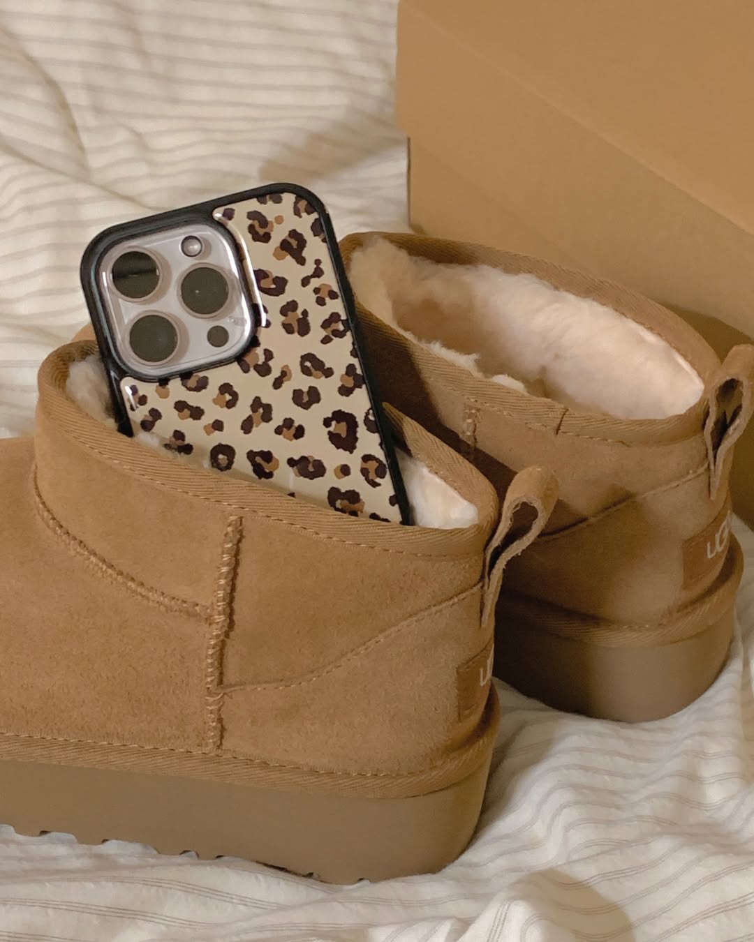 Lily Daily Leopard (Original) Epoxy Bumper Case