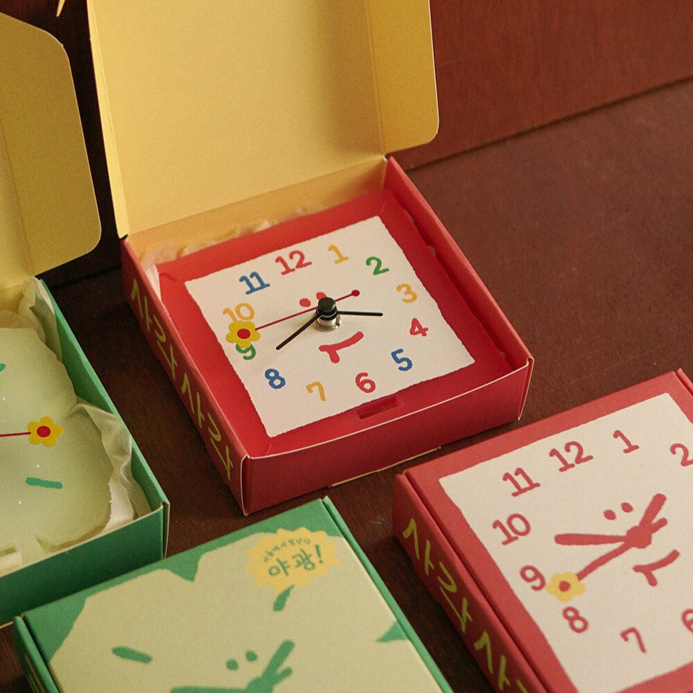 Ahmugaec 아무개씨 Square Desk Clock (夜光)