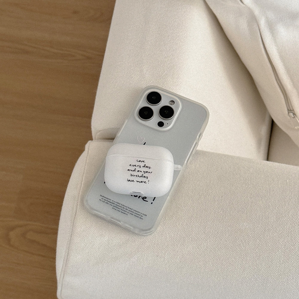 Mademoment Love Every Day Airpods Case (半透明殼)