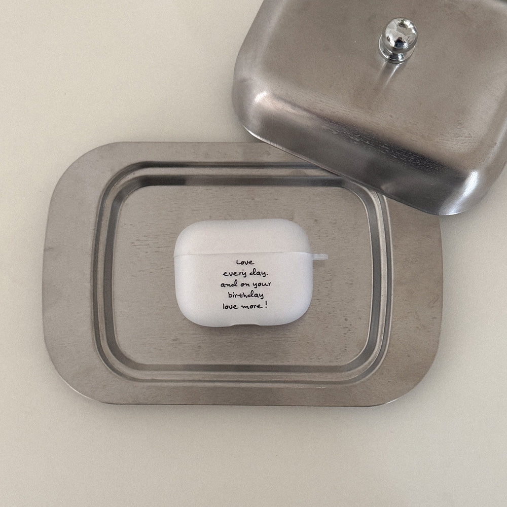 Mademoment Love Every Day Airpods Case (半透明殼)