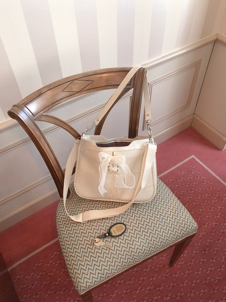 Ovuni Bustier Ribbon Bag - Ivory