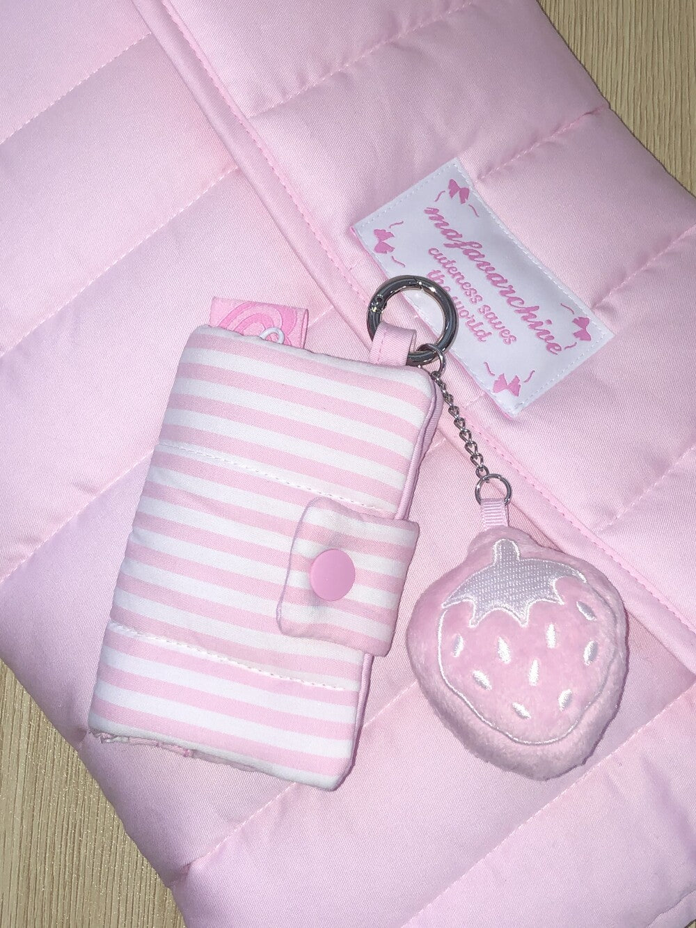 Mafavarchive Fluffy Wallet (Pink)