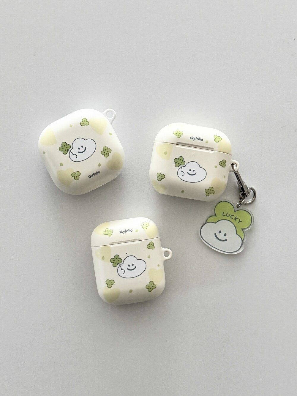 Skyfolio Clover Cloud Airpods Case (Hard)