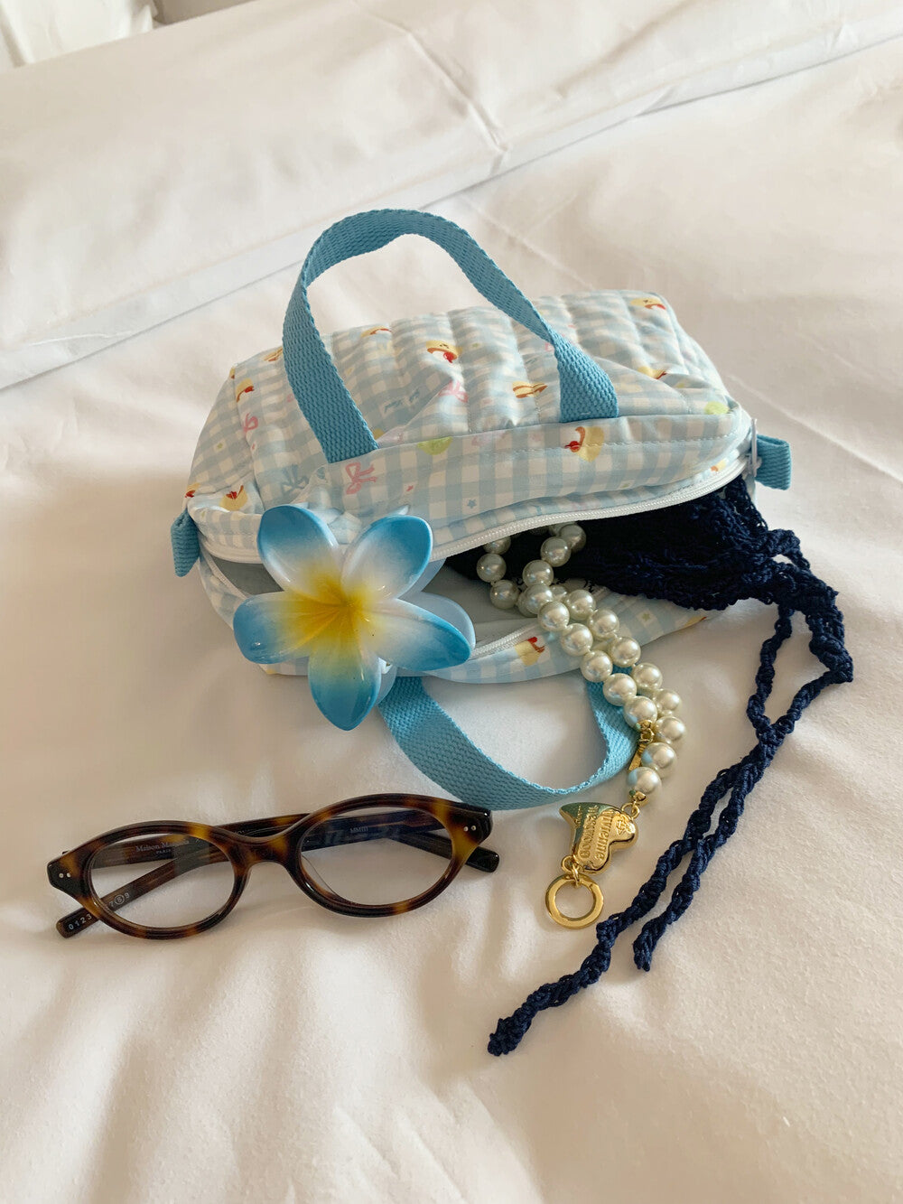 Jellyland Signature Pouch - Angel milk blue 手提化妝袋