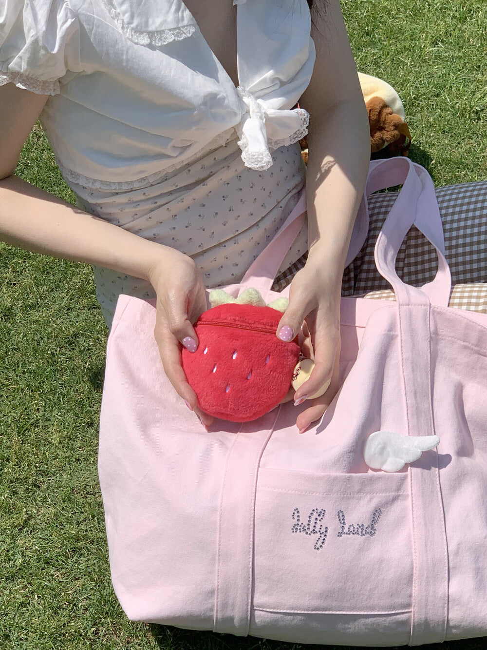 【新上架優惠🍓】Jellyland Red Strawberry Pouch