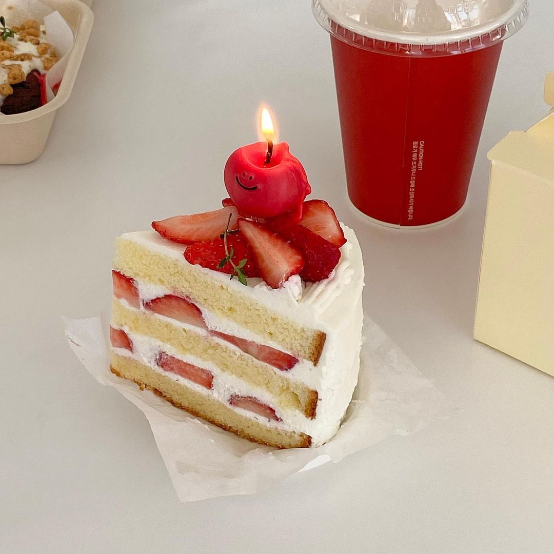 Second Morning Cake Candle (3P)