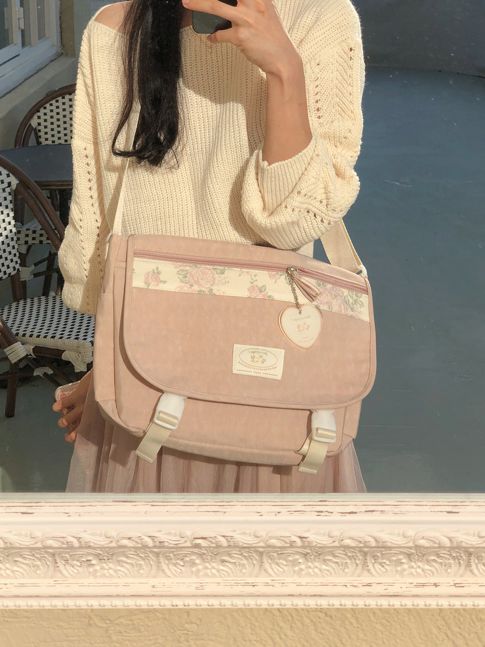 Ovuni Bon voyage messenger bag _nude pink