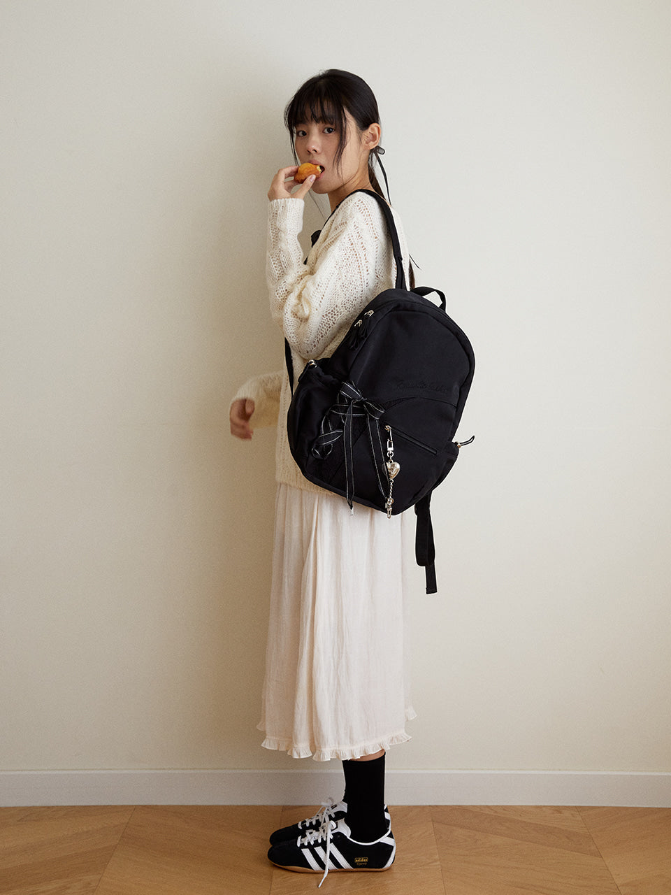 Ovuni Romantique Sneaker Backpack_Black