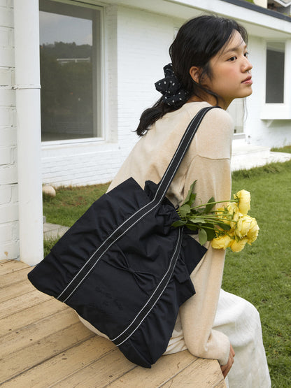 Ovuni Ruffle drawstring bag_black