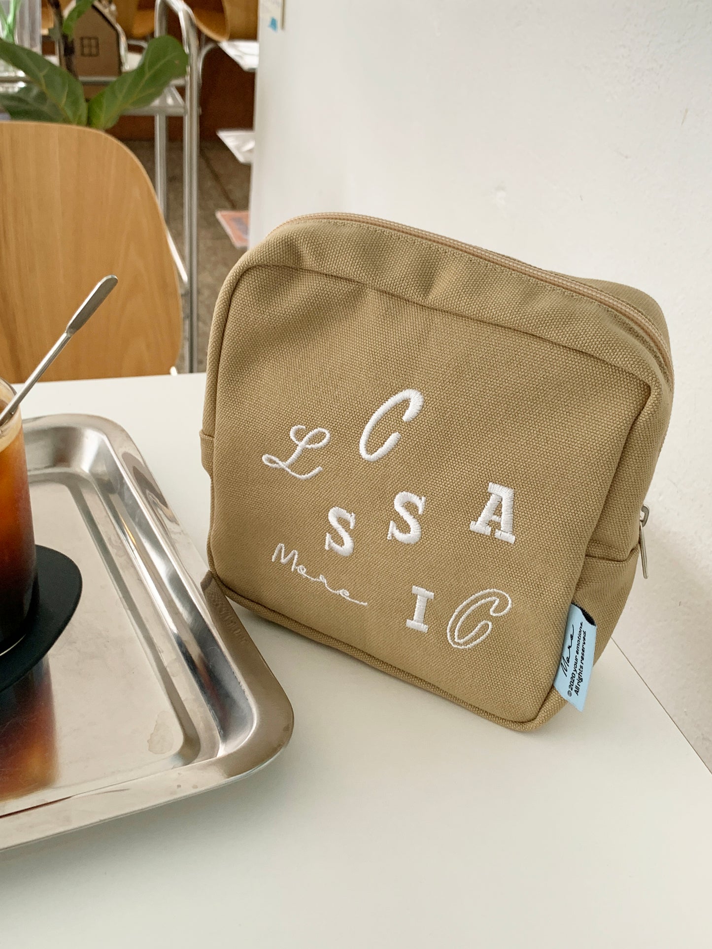 Your Emotions Classic Pouch (2色)