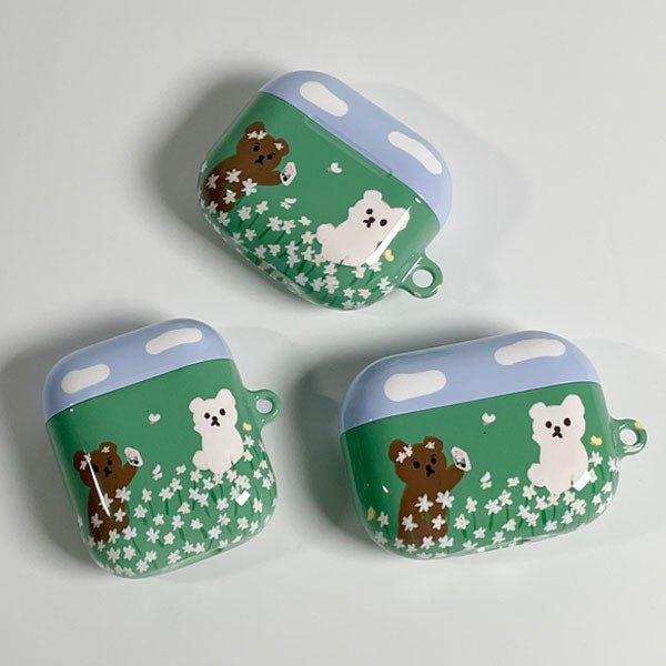 Mazzzzy picnic airpods case (Hard, glossy)