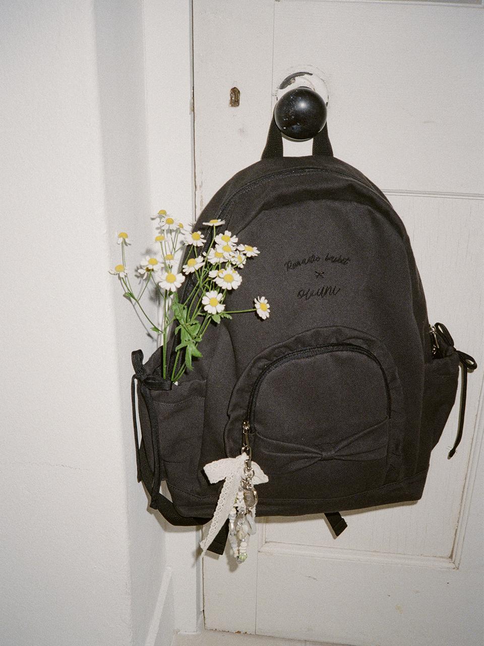 Ovuni Ruffle Ribbon Backpack_ Vintage Black