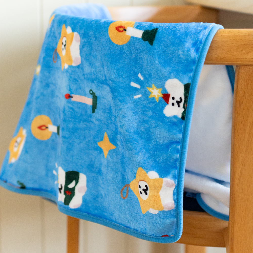 Dinotaeng BOBO Holiday Blanket