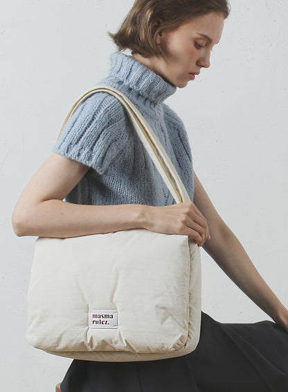Masmarulez Large plumpy daily cross bag _ Cream