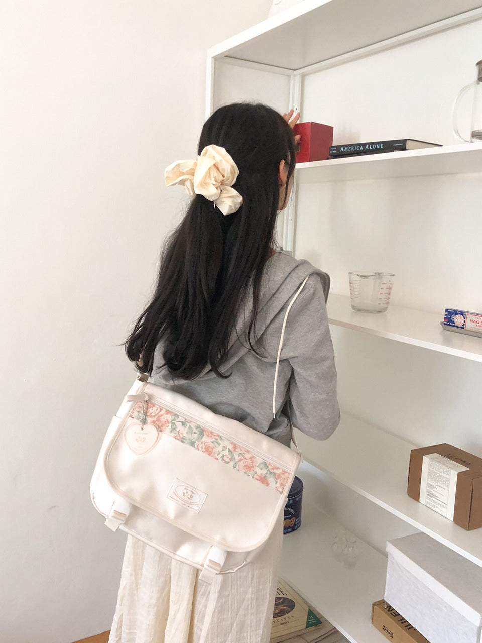 Ovuni Bon voyage messenger bag _ivory