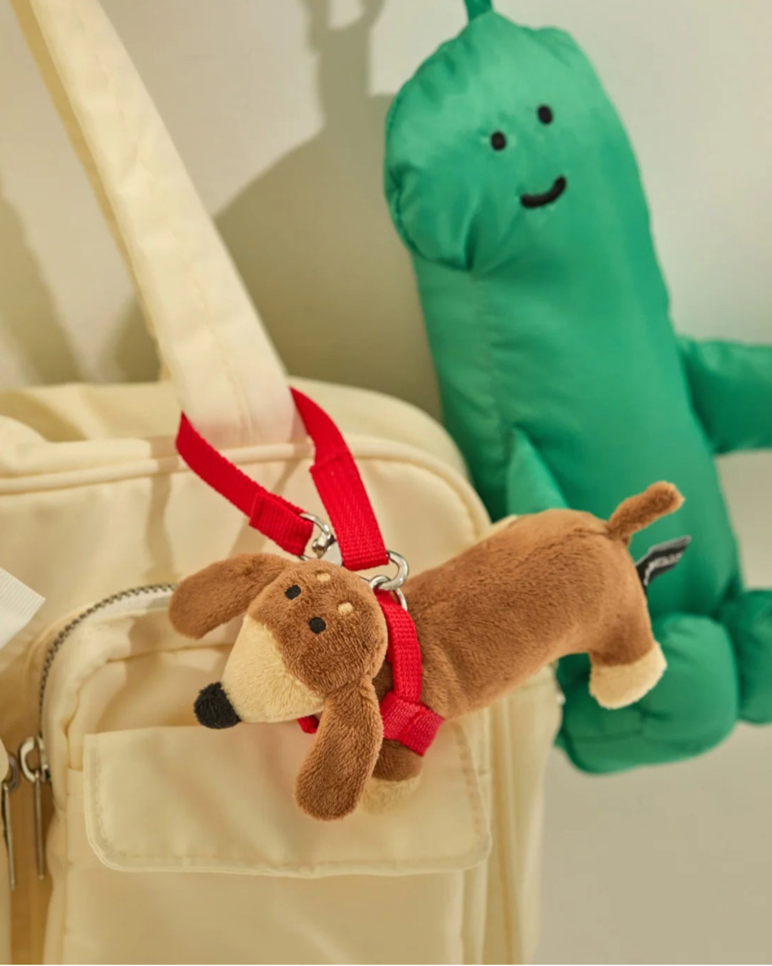 Joguman Studio Woody Plush Keyring (Throw Away)