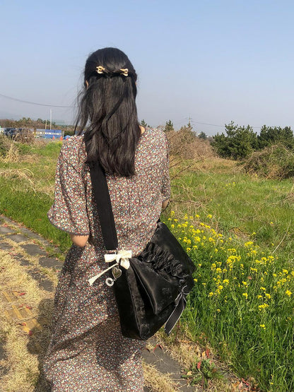 Ovuni Ruffle Envelope Bag_Black