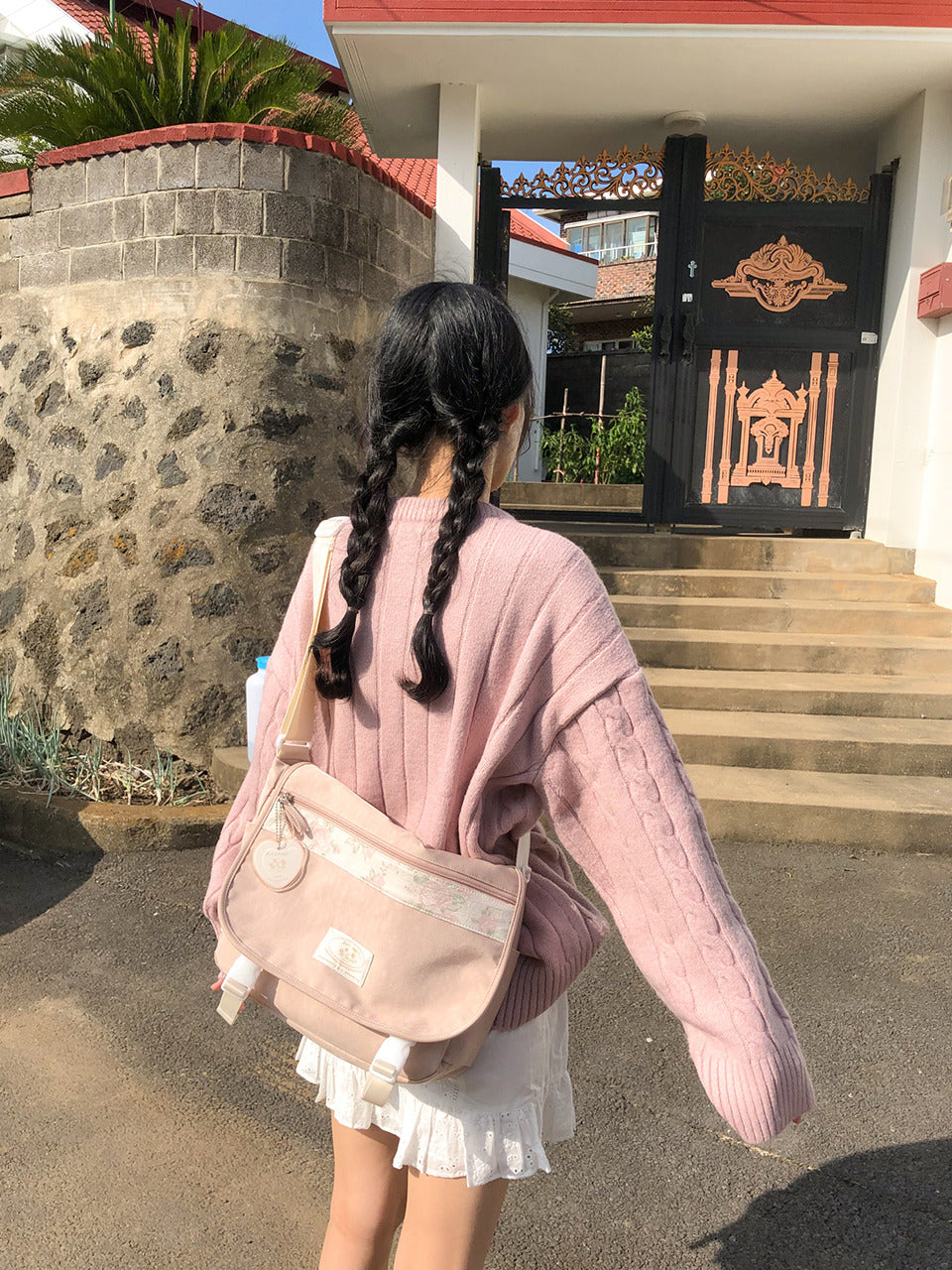 [ovuni] BON VOYAGE メッセンジャーBAG ☆nude pink Ovuni Bon voyage messenger bag _nude pink – mydeermoon