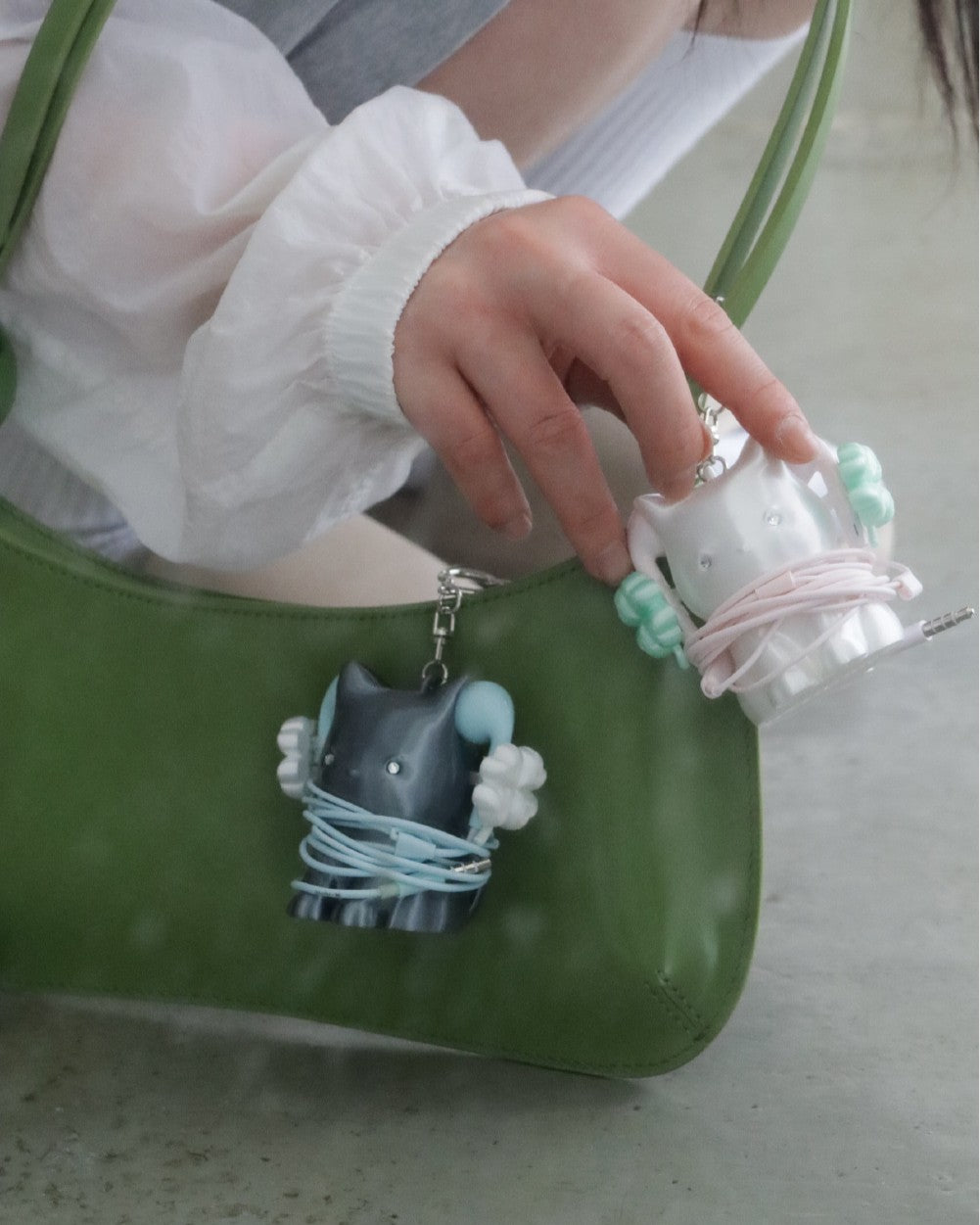 46month Cat Cable Keyring 耳機收納鎖匙扣 (2色)