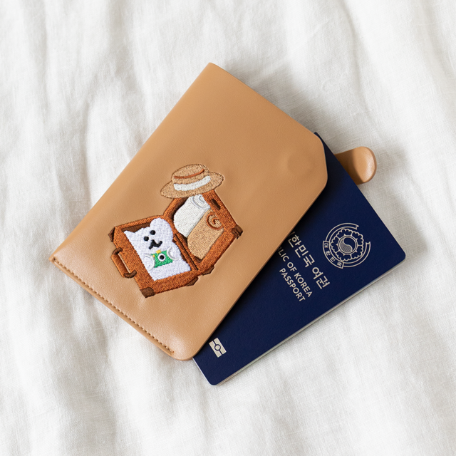Dinotaeng Marsh Town Magnet Passport Cover 磁石護照套