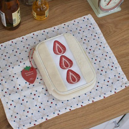 【ILLIT Wonhee同款】Katze Strawberry Sandwich Pouch