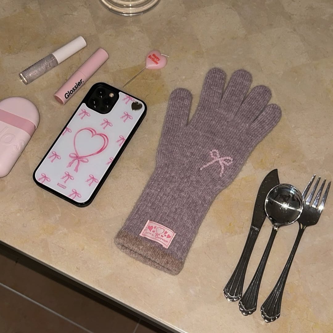 Mazzzzy Love is everywhere gloves (4色)