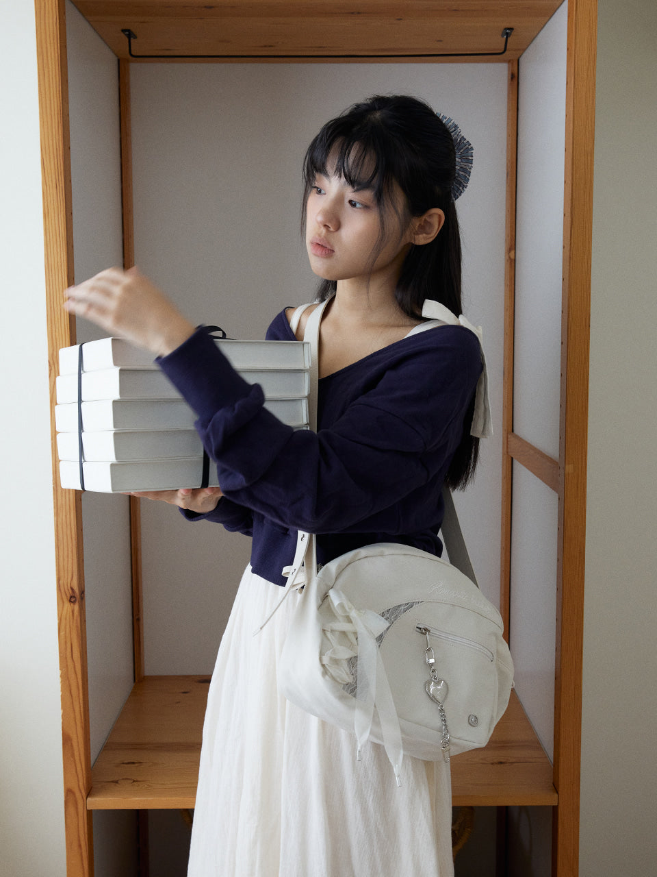 Ovuni Romantique Sneaker Crossbody Bag_Ivory