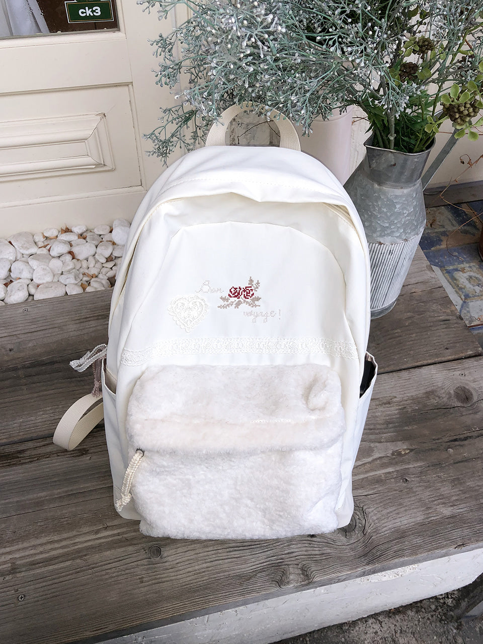 Ovuni Vintage Bon Voyage Backpack - Snow white