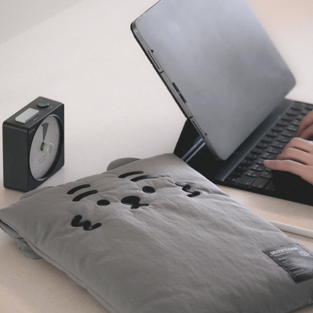 Muzik Tiger Slim Laptop Pouch (9-16 inch) #灰色老虎