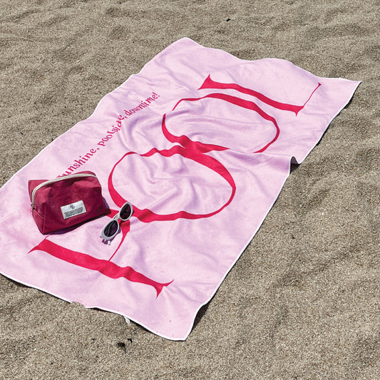 Mademoment Pools Beach Towel