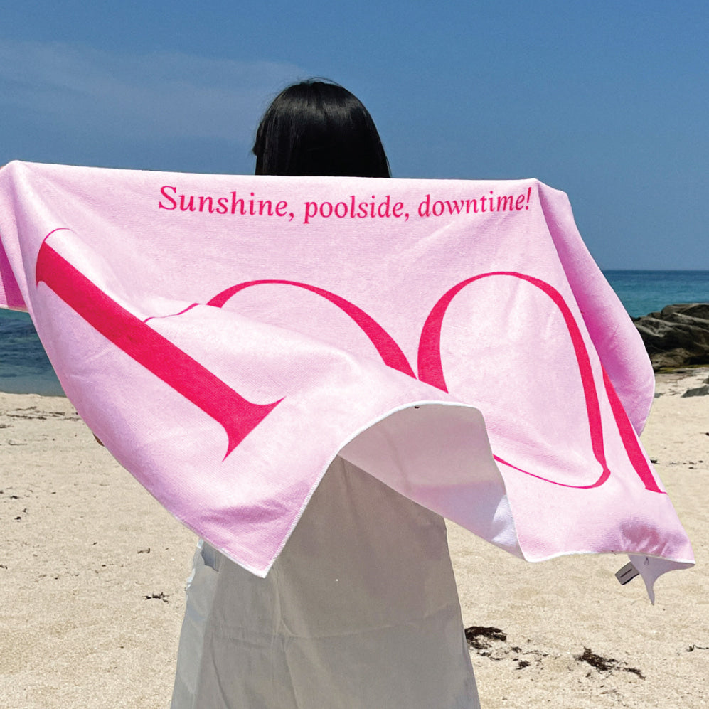 Mademoment Pools Beach Towel