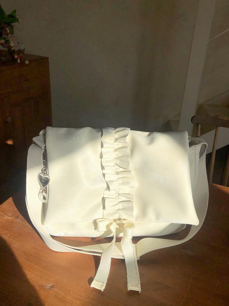 Ovuni Ruffle Envelope Bag_Ivory