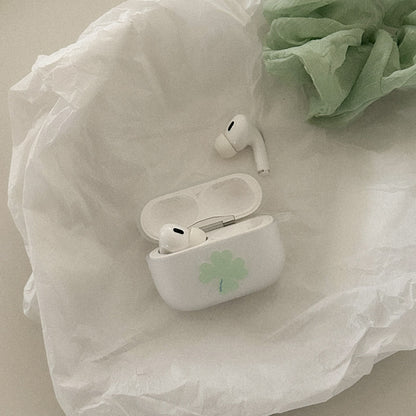 Mademoment Lucky Clover Airpods Case (半透明殼)