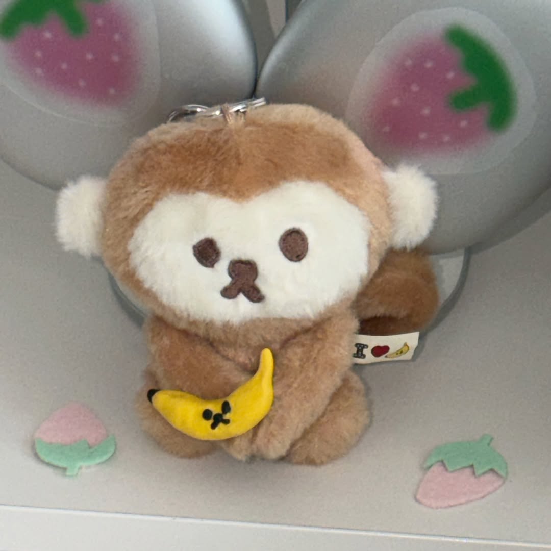Mazzzzy Kiki Muffin Hug Keyring