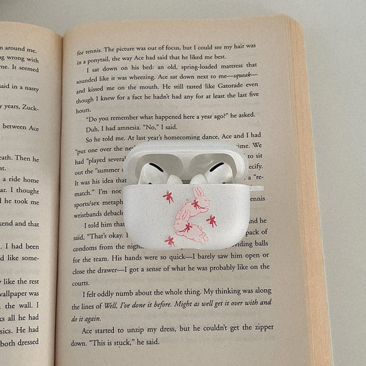 Mademoment Fuzzy Ribbon Bunny Airpods Case (半透明殼)