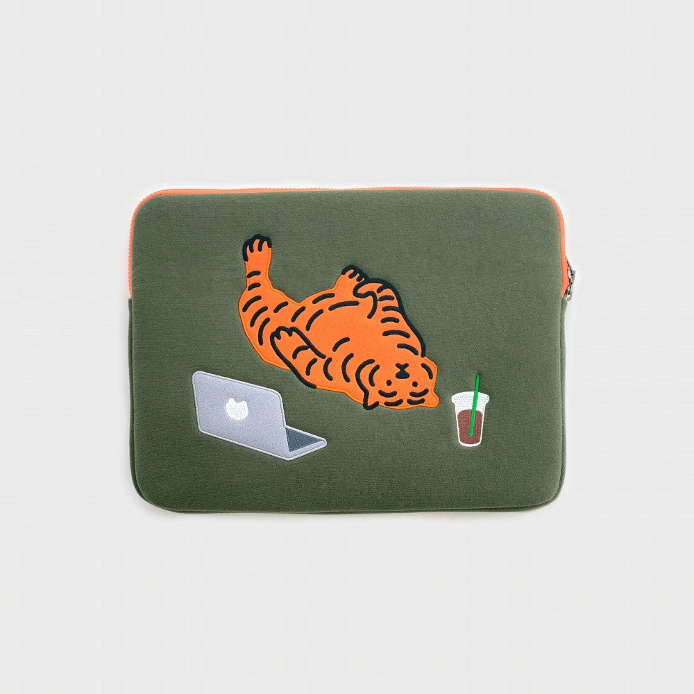 Muzik Tiger Lazy Tiger Ipad/Notebook Pouch (9.7-16 inch)