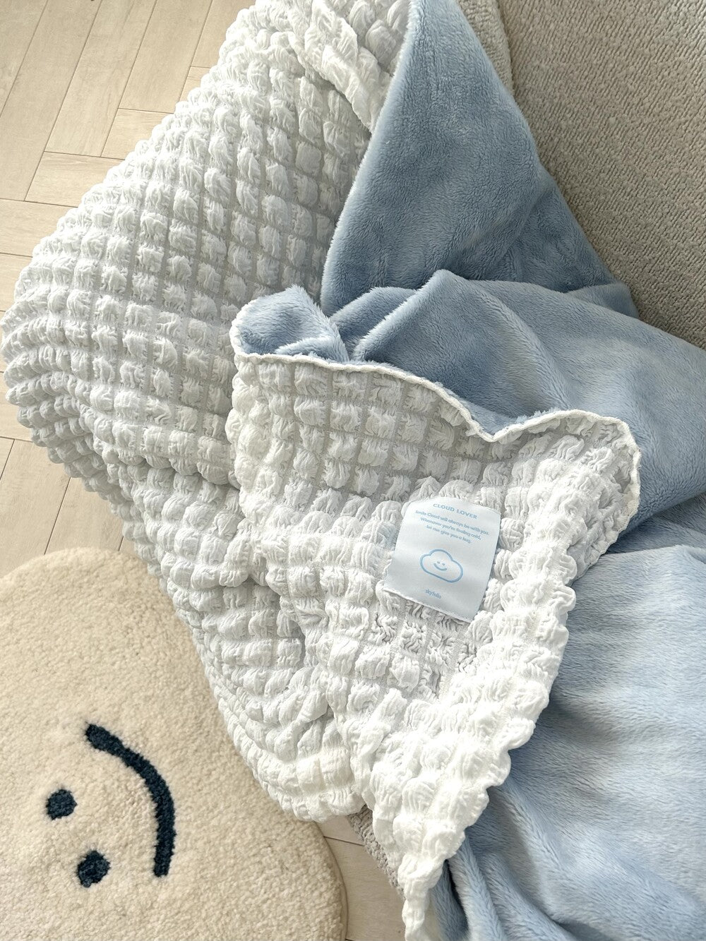 【Restock🌟】Skyfolio Double-sided Blanket (Sky blue/Ivory)