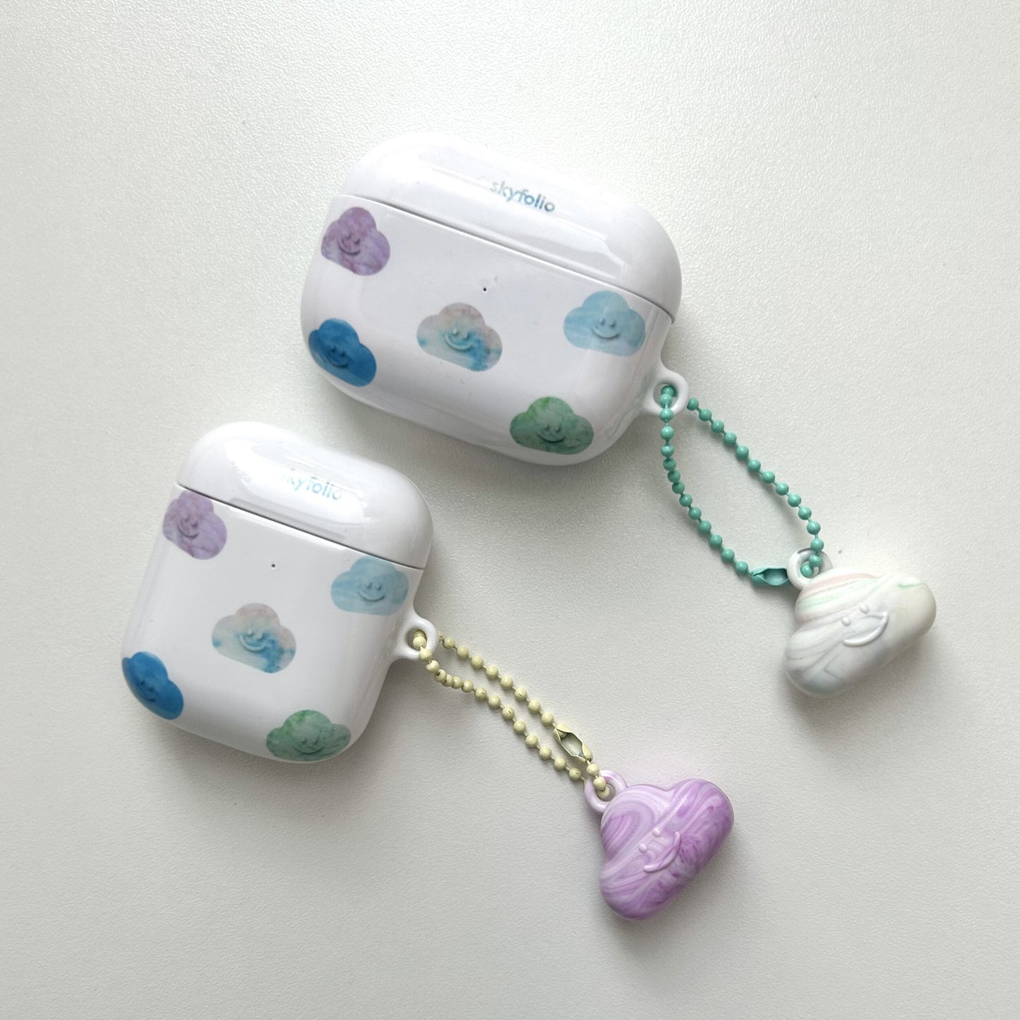 Skyfolio Upcycling Pattern Airpods Case (Hard, glossy)