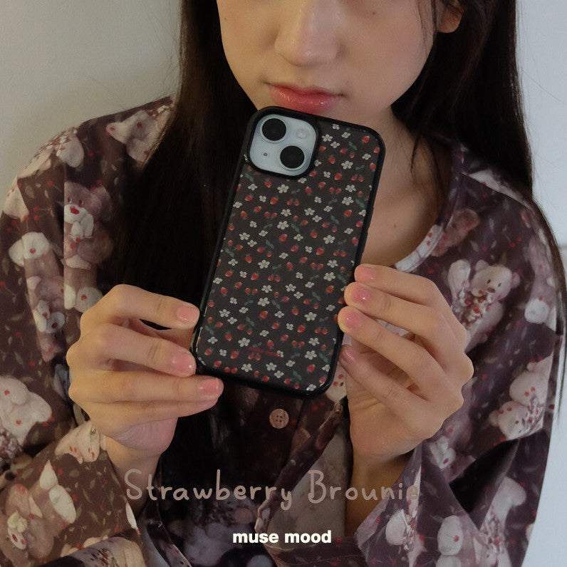 Musemood Strawberry Brownie (Epoxy) Phone Case