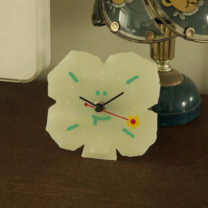 Ahmugaec 아무개씨 Clover Desk Clock (夜光)